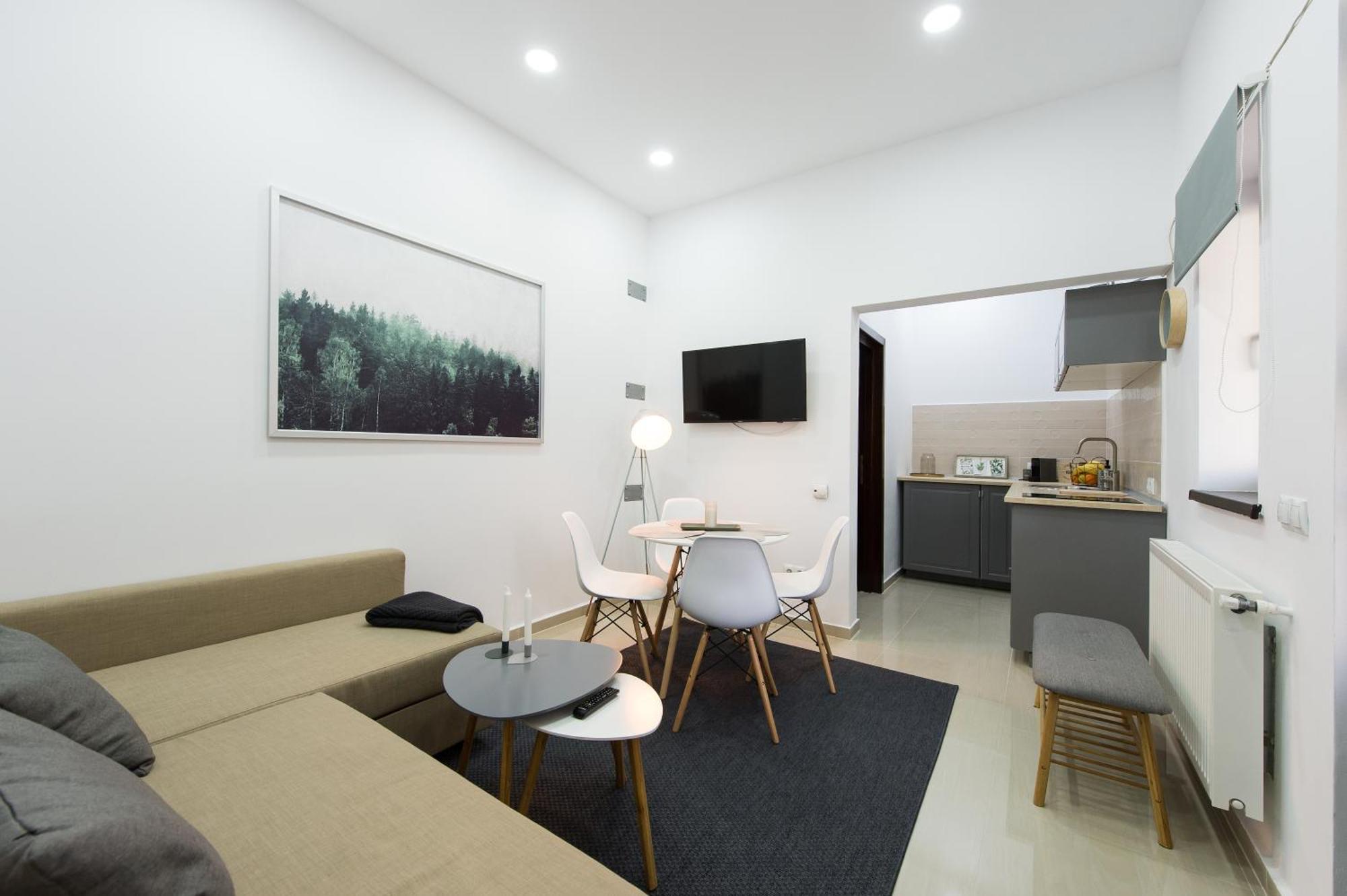 Apartamento Gorgeous Brasov Flat With Patio And Mountain Views Exterior foto